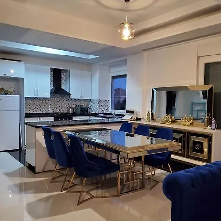 アパート Calypso Luxury Homes ベレキ